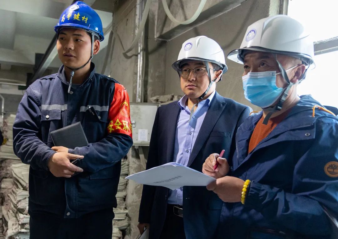 126378532165524543942780697